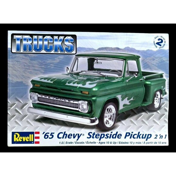 Revell Truck Model Kit '65 Chevy Stepside Pickup Flames 1:25 Scale 85-7210 2 n 1 - Picture 1 of 6